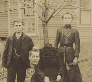 Illustration for article titled The Creepiest Headless Portraits from the Victorian Era